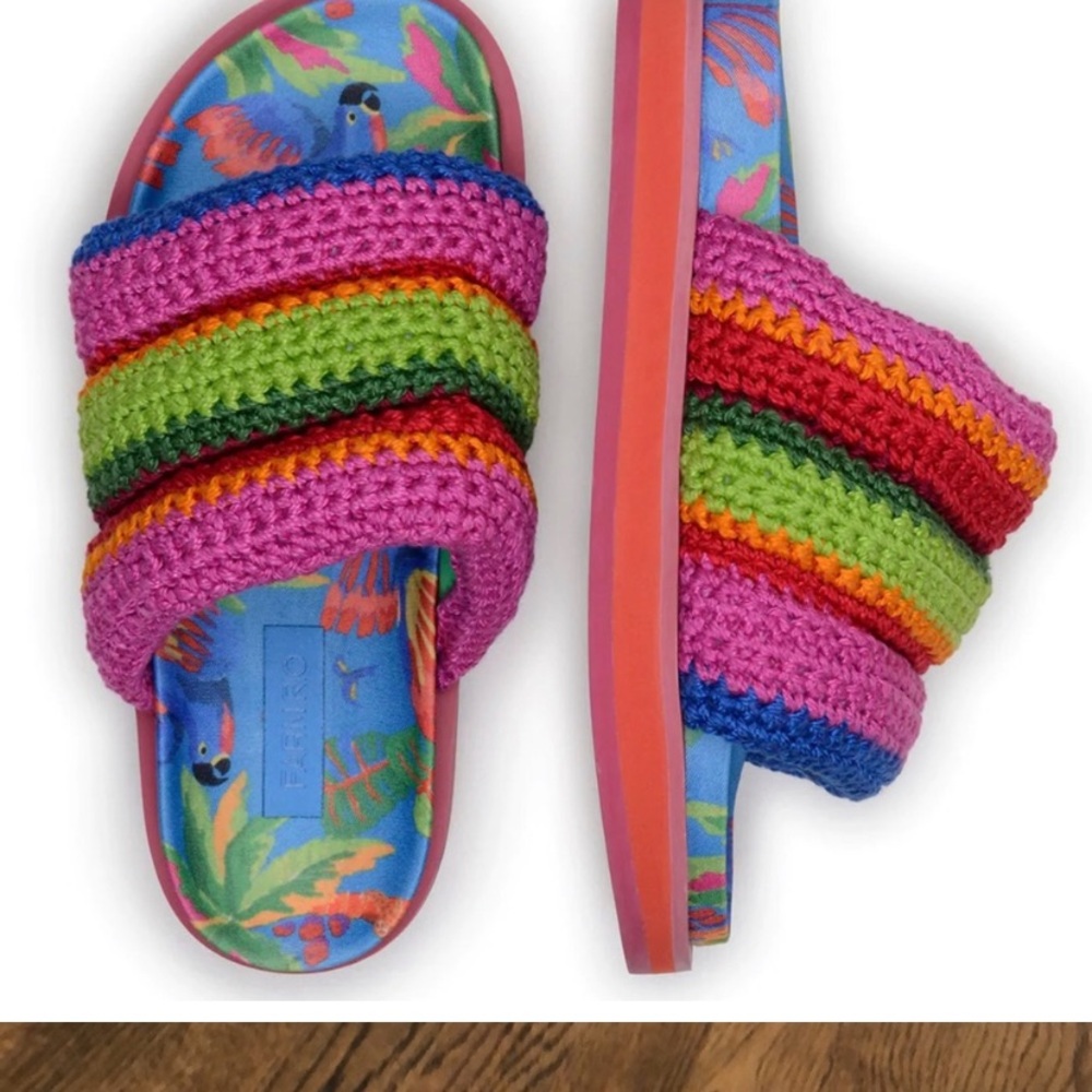 Farm Rio Blue Macaw Crochet Anatonic Slide Sandals Size 9